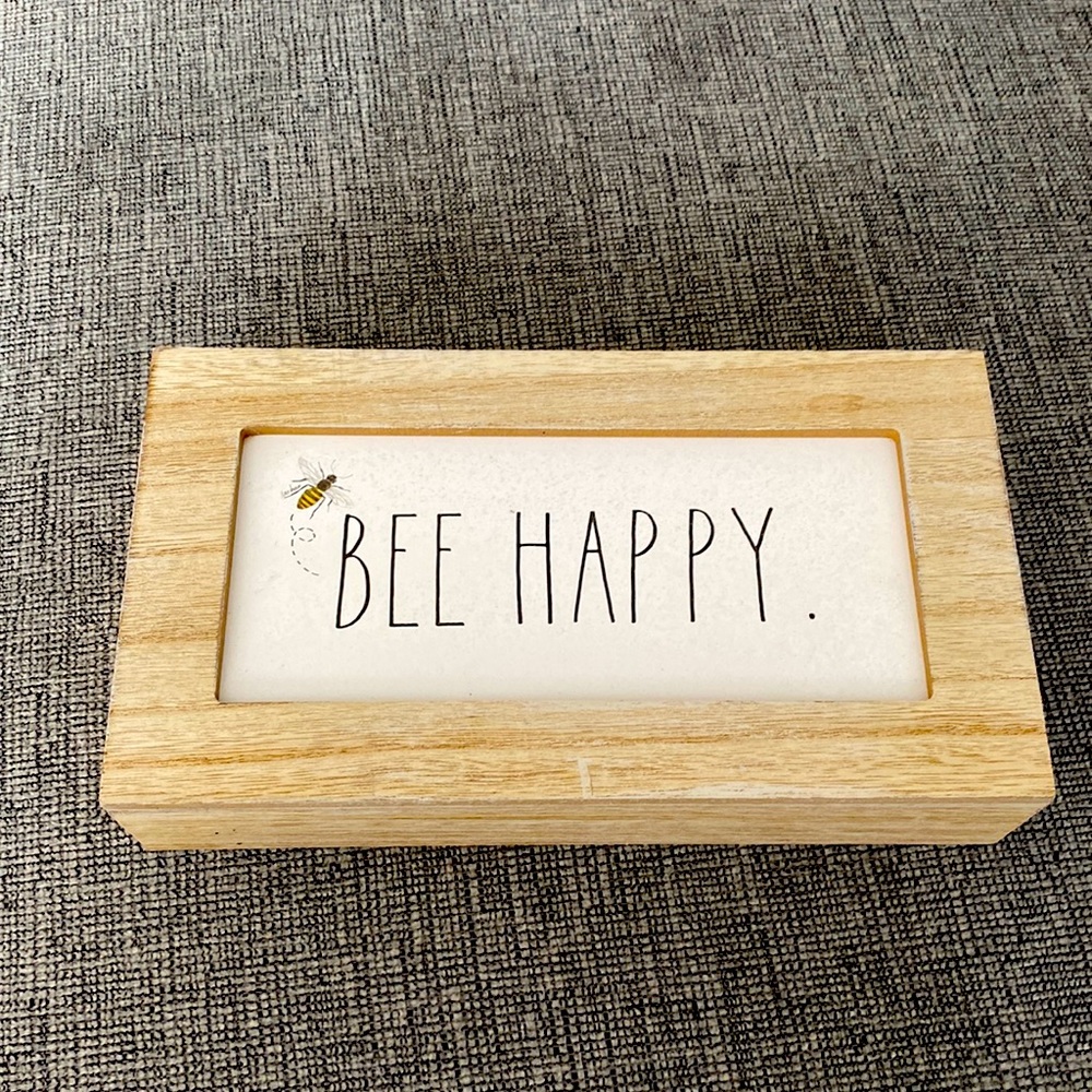 Rae Dunn “Bee Happy” wooden sign. 5x9x2